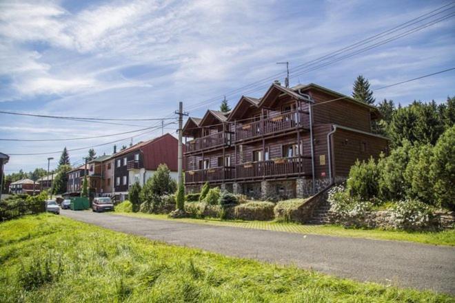 Bergzentrum Pam Яхимів Екстер'єр фото